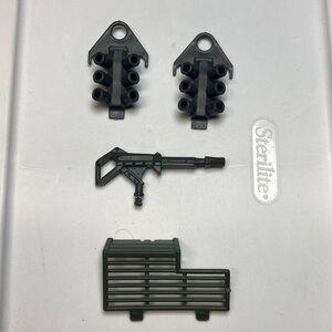 Gi Joe vintage Warthog parts lot, 1988 Hasbro, great condition, tabs intact